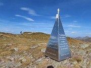 71 Splendente piramide a ricordo del vescovo Roberto Amadei, grande amante della montagna